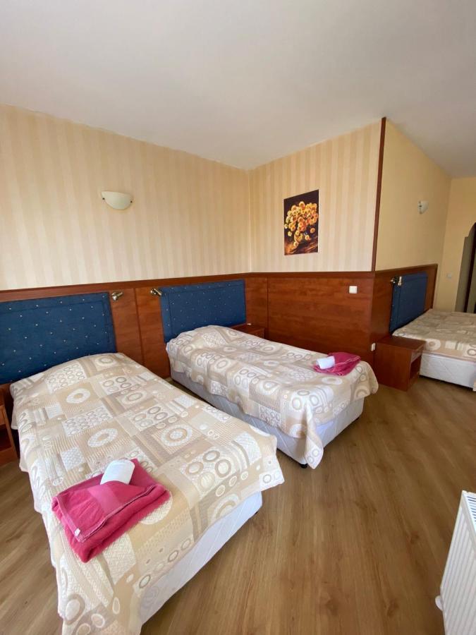 Pancho Family Hotel 크레네보 외부 사진