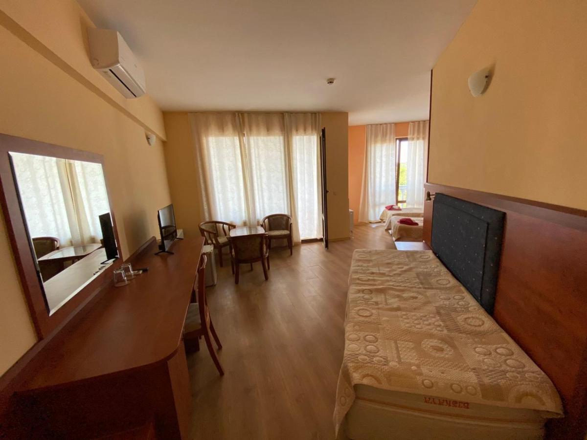 Pancho Family Hotel 크레네보 외부 사진